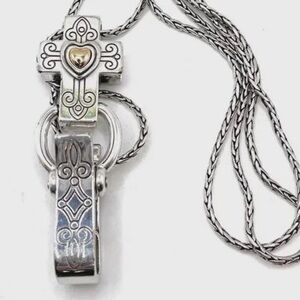 Brighton Cross Reversible Badge Clip Necklace
Slight wear to finish pictured